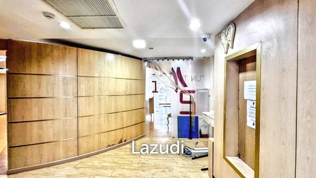 Dental Clinic Space for Rent in Sala Daeng