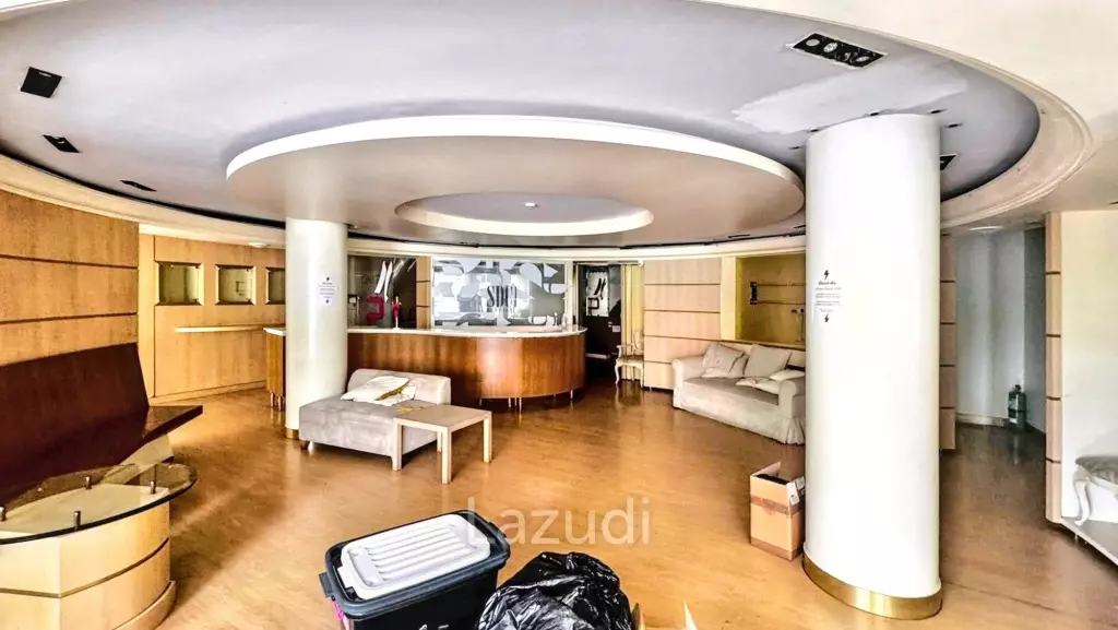 Dental Clinic Space for Rent in Sala Daeng