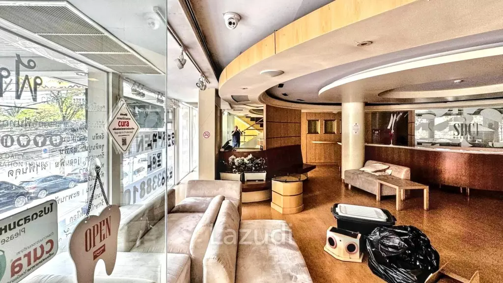 Dental Clinic Space for Rent in Sala Daeng