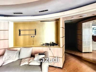 Dental Clinic Space for Rent in Sala Daeng