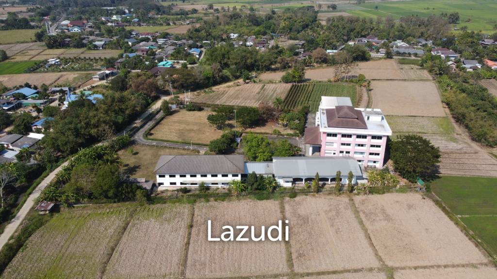 ขายโรงเรียนอาคาร 5 หลังพร้อมที่ดินขนาด 7 ไร่ ที่อ.แม่จัน