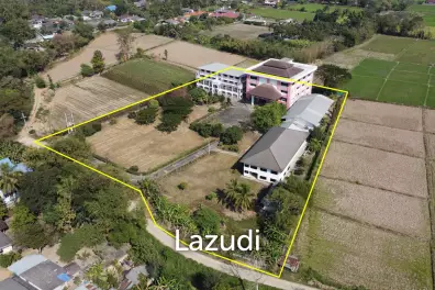 ขายโรงเรียนอาคาร 5 หลังพร้อมที่ดินขนาด 7 ไร่ ที่อ.แม่จัน