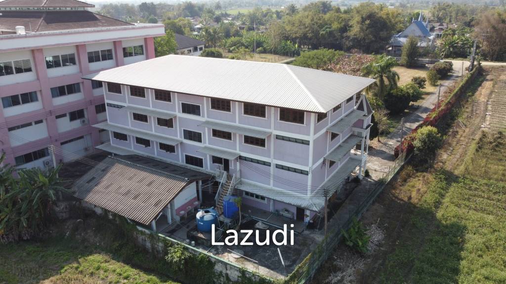 ขายโรงเรียนอาคาร 5 หลังพร้อมที่ดินขนาด 7 ไร่ ที่อ.แม่จัน