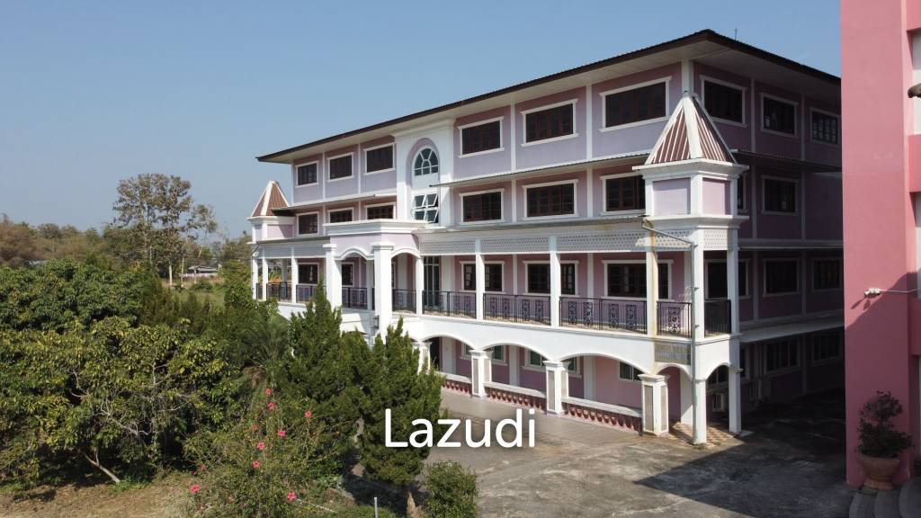 ขายโรงเรียนอาคาร 5 หลังพร้อมที่ดินขนาด 7 ไร่ ที่อ.แม่จัน