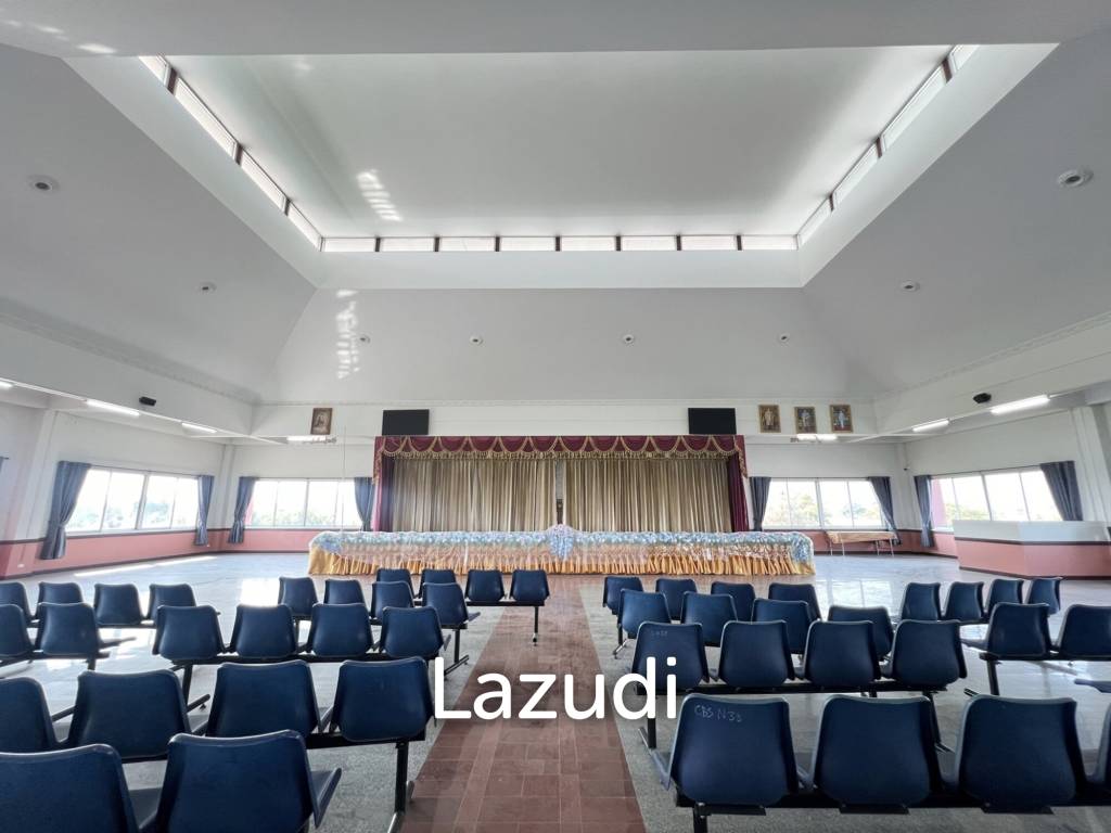 ขายโรงเรียนอาคาร 5 หลังพร้อมที่ดินขนาด 7 ไร่ ที่อ.แม่จัน