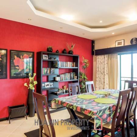 PALM HILL CONDO  : 3 bed modernized condo