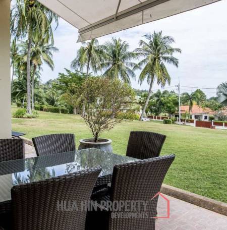 PALM HILL CONDO  : 3 bed modernized condo