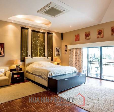 PALM HILL CONDO  : 3 bed modernized condo