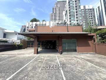 Standalone House for Rent in Ekkamai – Ideal for Restaurant or Business