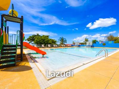 Blue Wawe: Beachfront Studio Condo-Seaview (BW1)