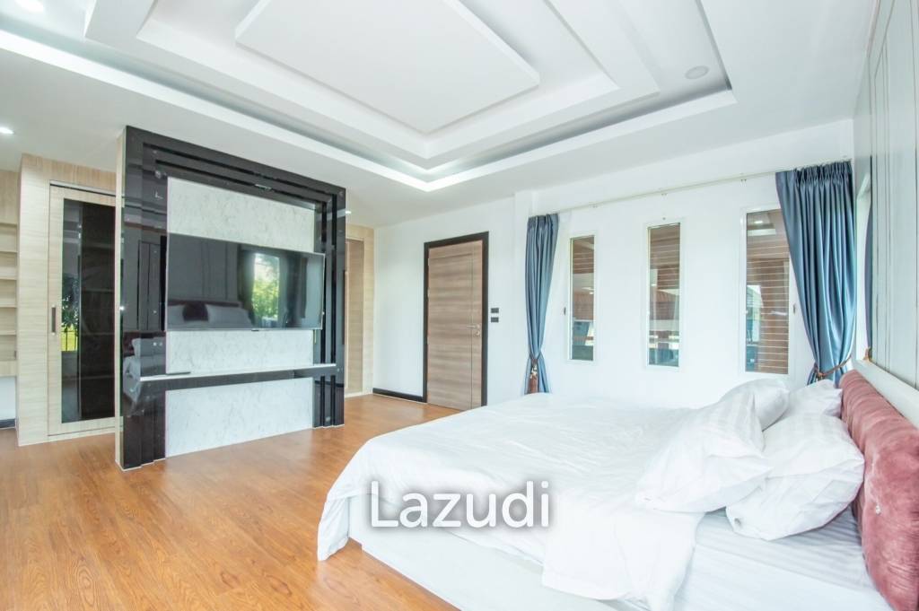 4 Beds 4 Baths 350 SQ.M. Baan Piam Mongkon