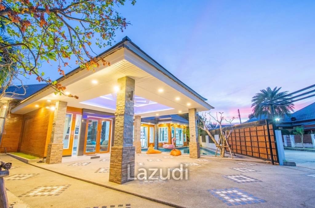 4 Beds 4 Baths 350 SQ.M. Baan Piam Mongkon