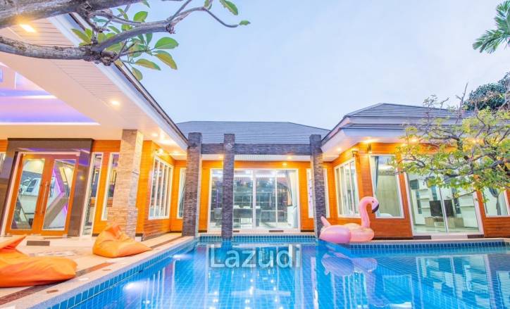 4 Beds 4 Baths 350 SQ.M. Baan Piam Mongkon