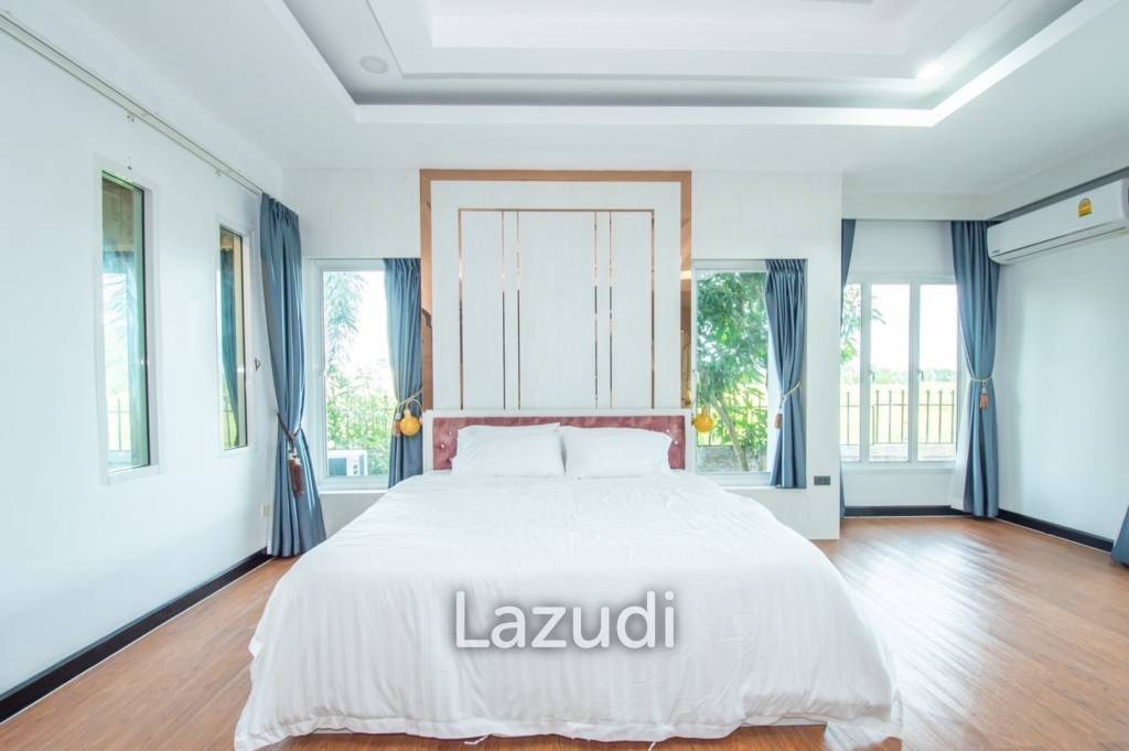 4 Beds 4 Baths 350 SQ.M. Baan Piam Mongkon