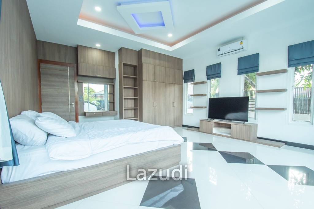 4 Beds 4 Baths 350 SQ.M. Baan Piam Mongkon