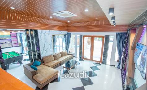 4 Beds 4 Baths 350 SQ.M. Baan Piam Mongkon