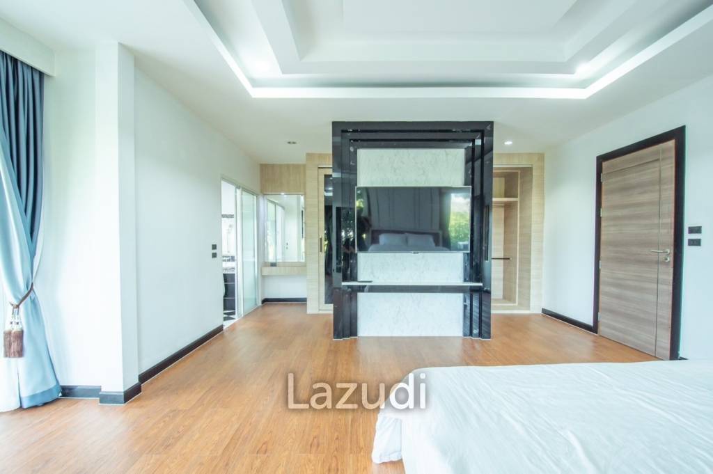 4 Beds 4 Baths 350 SQ.M. Baan Piam Mongkon