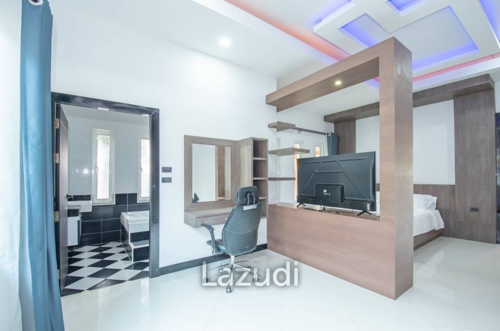 4 Beds 4 Baths 350 SQ.M. Baan Piam Mongkon