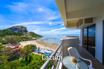 Blue Wawe: Beachfront 2 bed Condo with Seaview! (BW2)