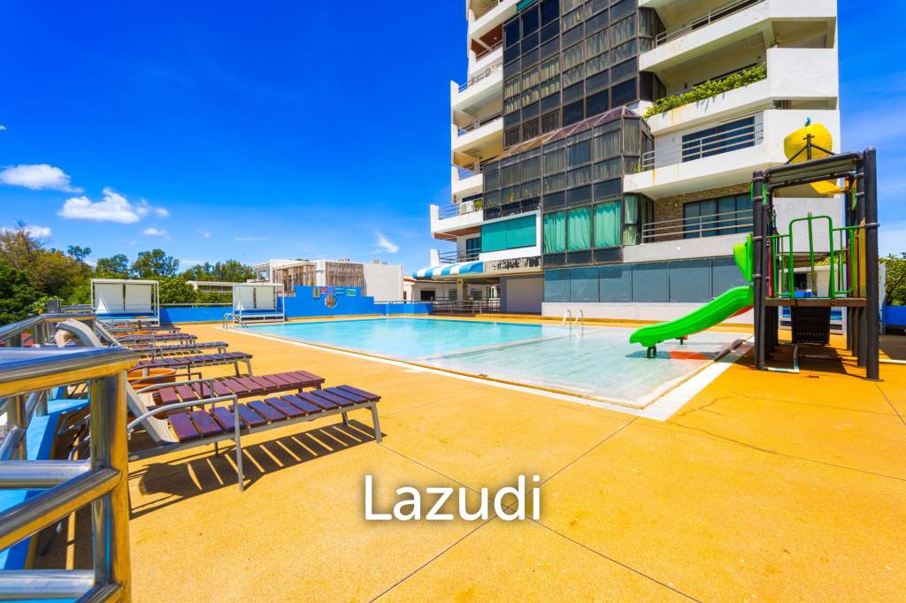 Blue Wawe: Beachfront 2 bed Condo with Seaview! (BW2)