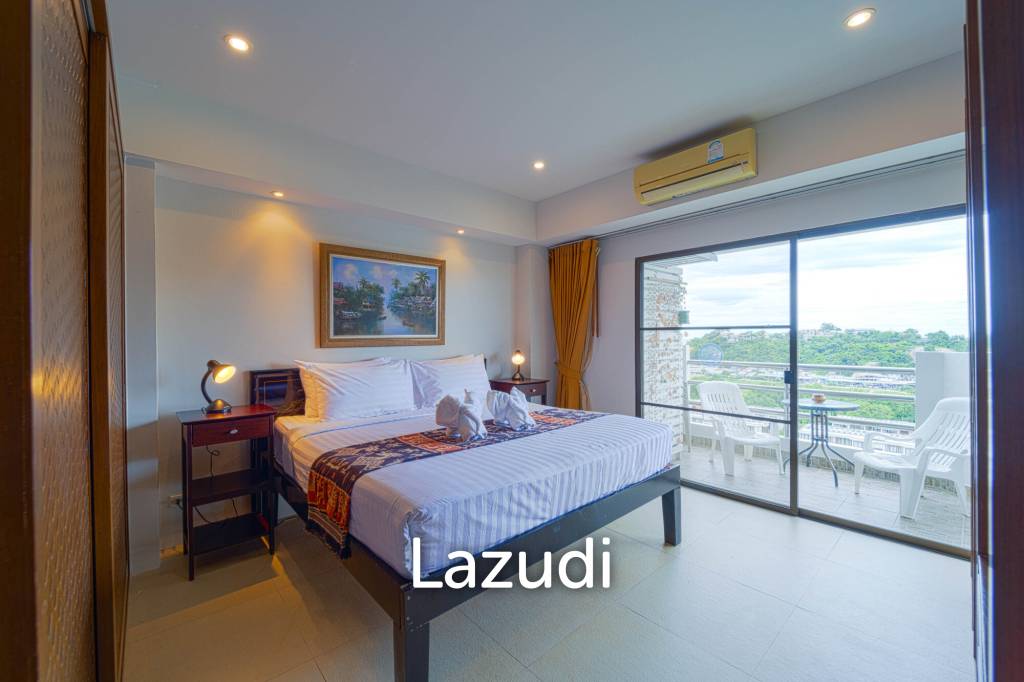 Blue Wawe: Beachfront 2 bed Condo with Seaview! (BW2)