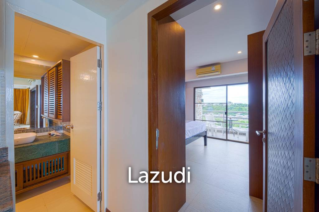 Blue Wawe: Beachfront 2 bed Condo with Seaview! (BW2)