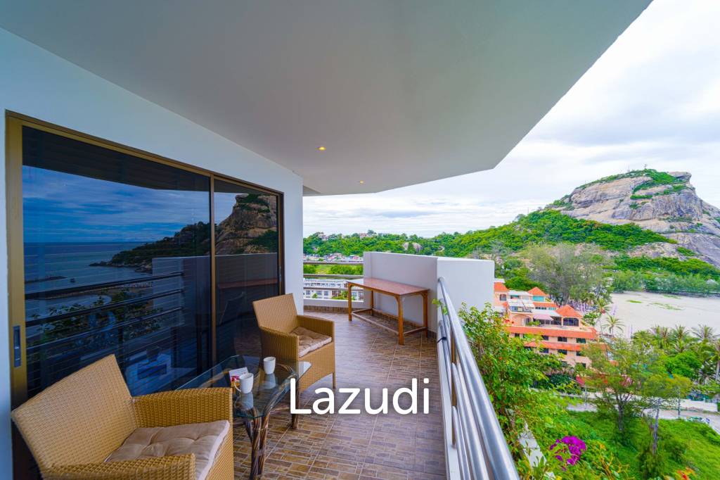 Blue Wawe: Beachfront 2 bed Condo with Seaview! (BW2)