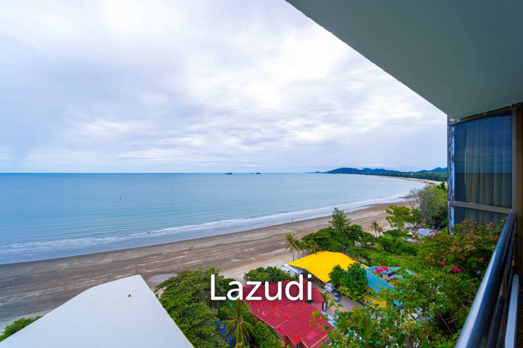 Blue Wawe: Beachfront 2 bed Condo with Seaview! (BW2)
