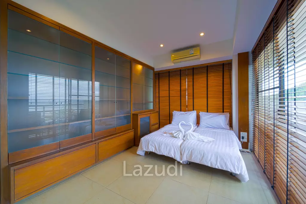 Blue Wawe: Beachfront 2 bed Condo with Seaview! (BW2)