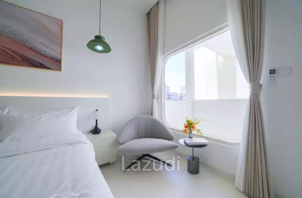 6 Bedrooms 8 Bathrooms 200 SQ.M. Pool Villa in South Pattaya