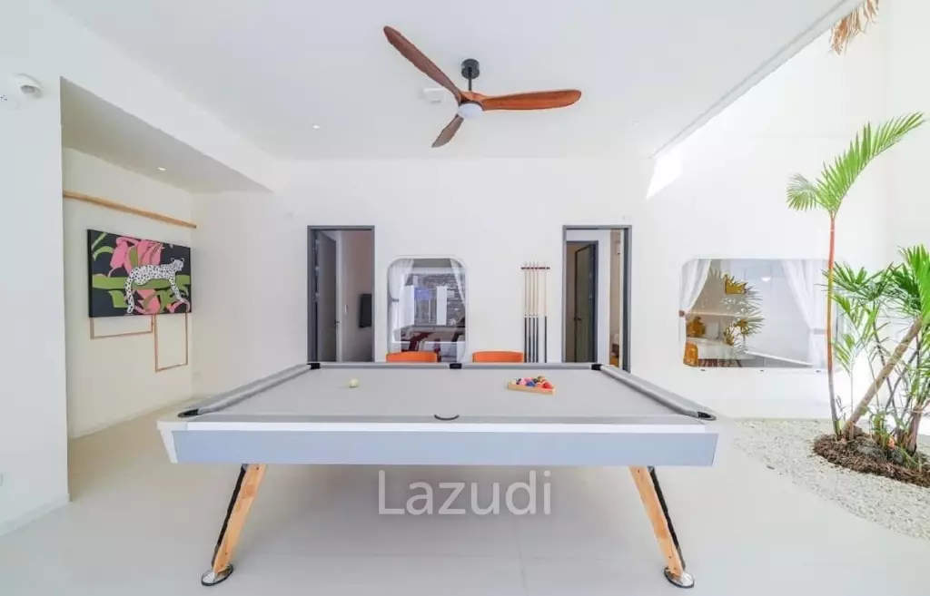 6 Bedrooms 8 Bathrooms 200 SQ.M. Pool Villa in South Pattaya