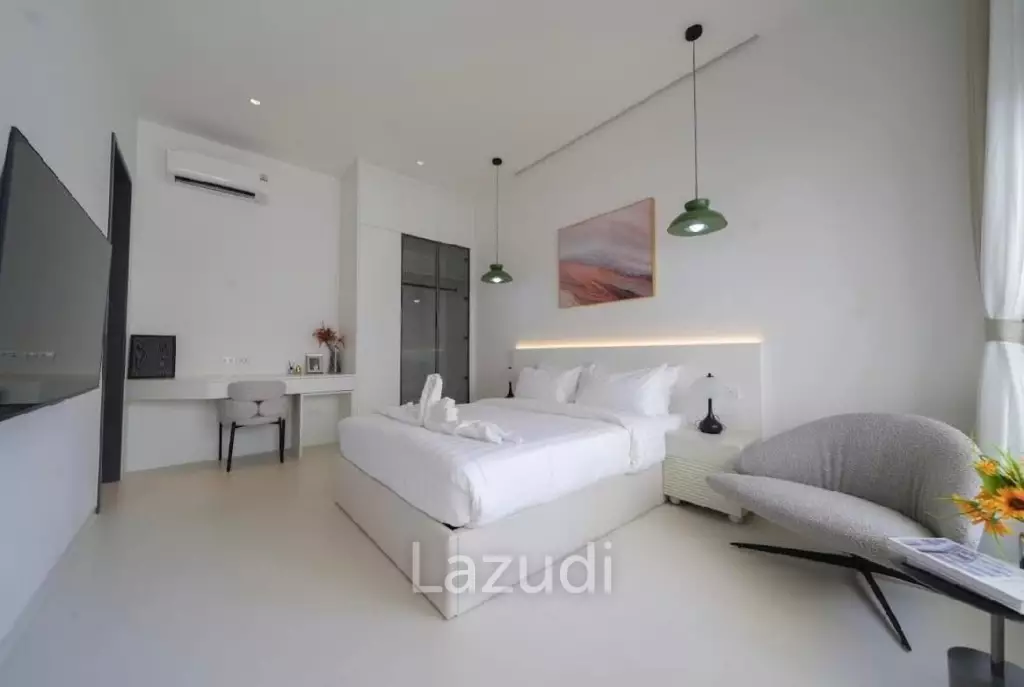 6 Bedrooms 8 Bathrooms 200 SQ.M. Pool Villa in South Pattaya