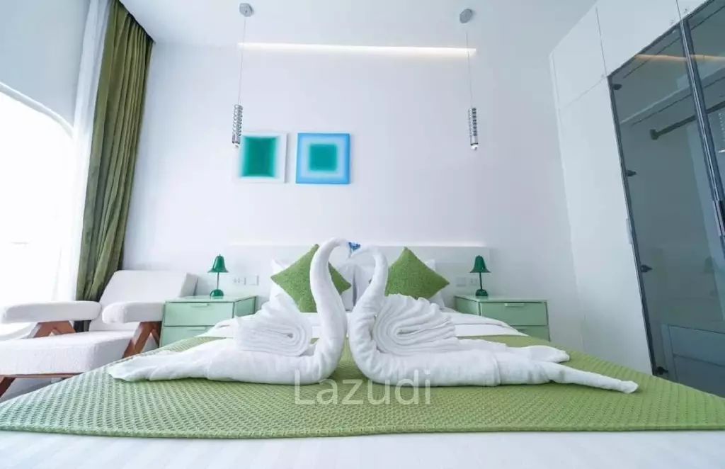 6 Bedrooms 8 Bathrooms 200 SQ.M. Pool Villa in South Pattaya