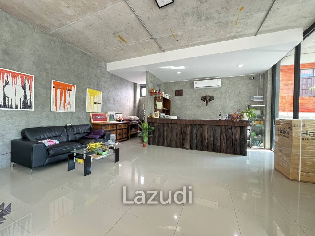3-Storey Apartment/Dormitory 50 Rooms Near To University