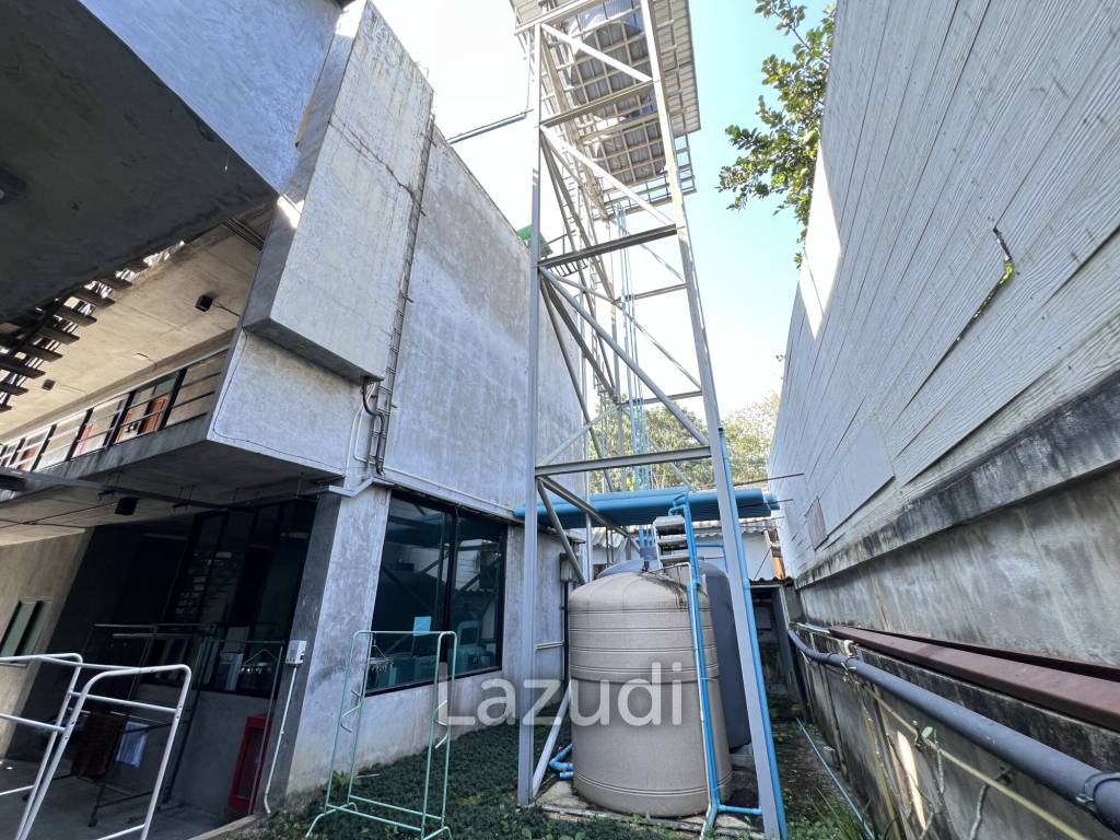 3-Storey Apartment/Dormitory 50 Rooms Near To University
