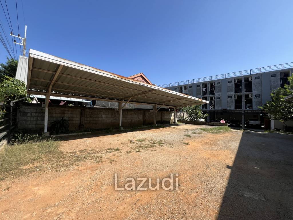 3-Storey Apartment/Dormitory 50 Rooms Near To University