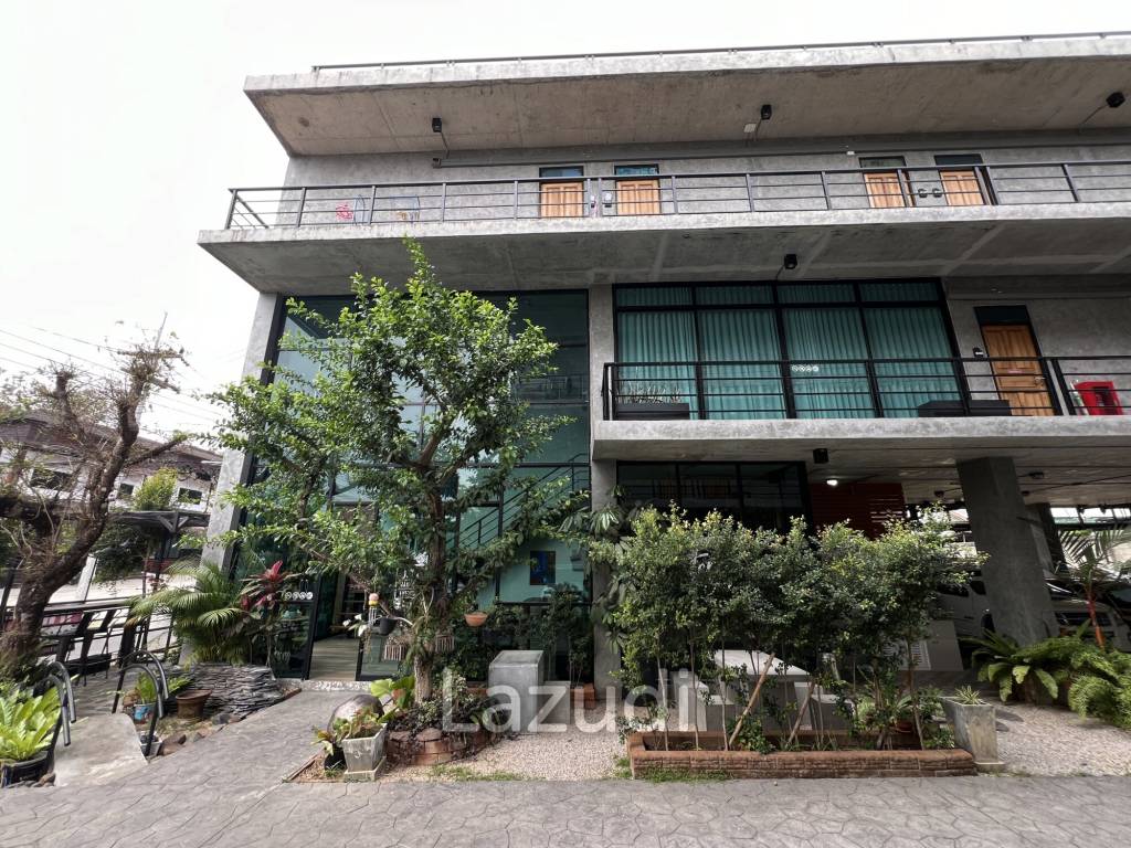 3-Storey Apartment/Dormitory 50 Rooms Near To University