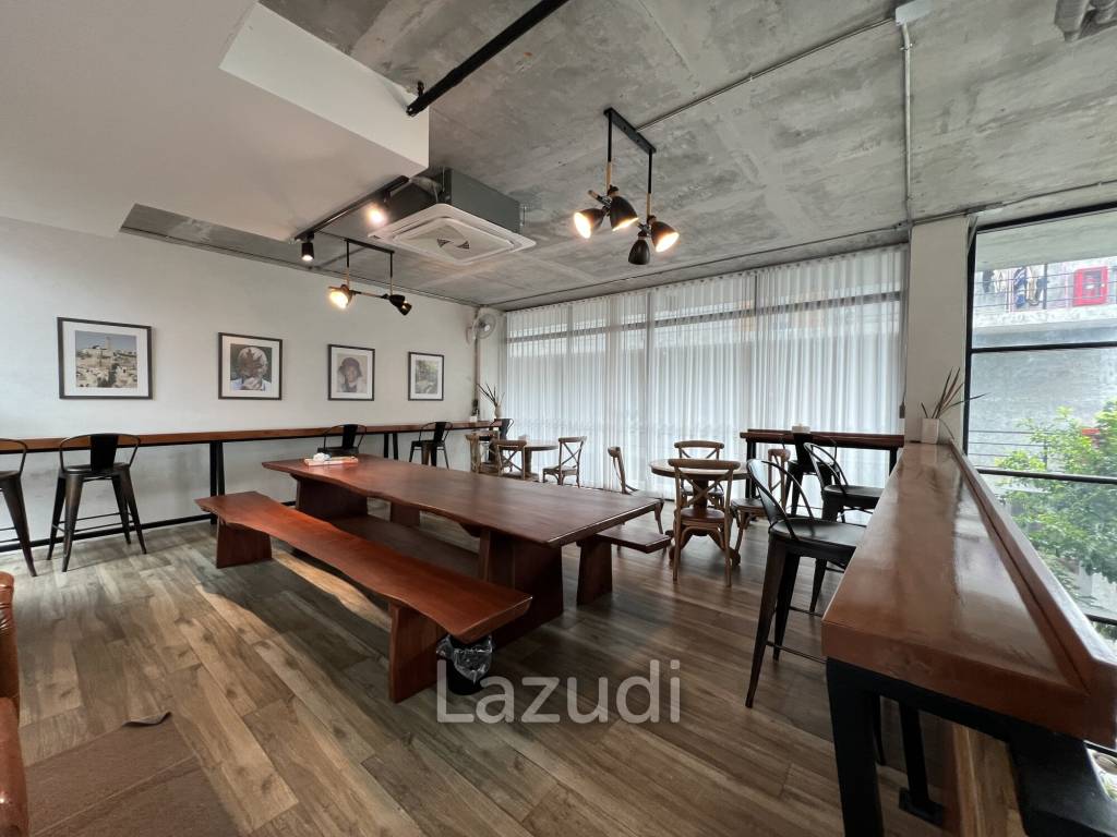 3-Storey Apartment/Dormitory 50 Rooms Near To University