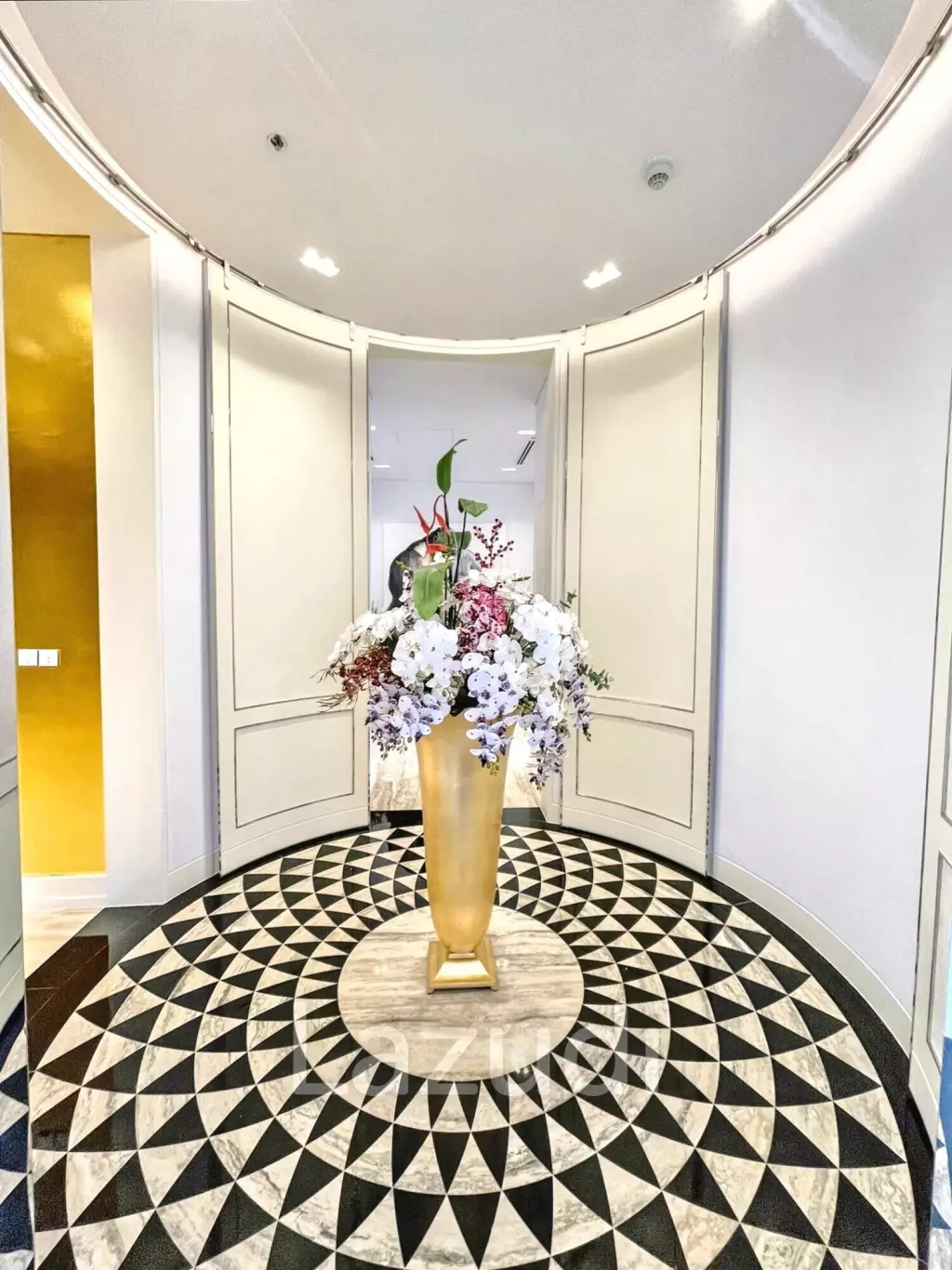 4 Bed 408 SQ.M The Ritz-Carlton Residences Bangkok