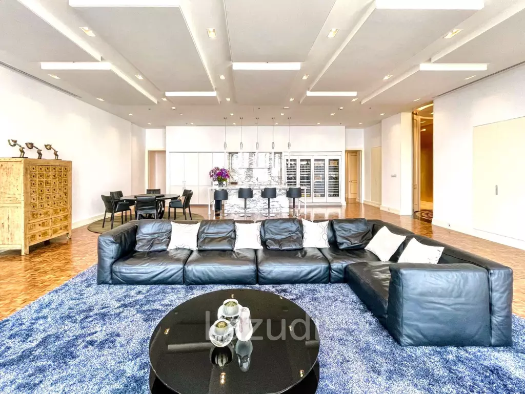 4 Bed 408 SQ.M The Ritz-Carlton Residences Bangkok