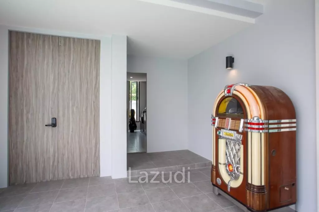 Modern 4 Bedroom Villa  with Pool in IBreeze View Hua Hin