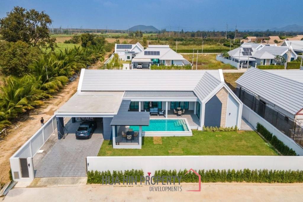 Modern 4 Bedroom Villa  with Pool in IBreeze View Hua Hin