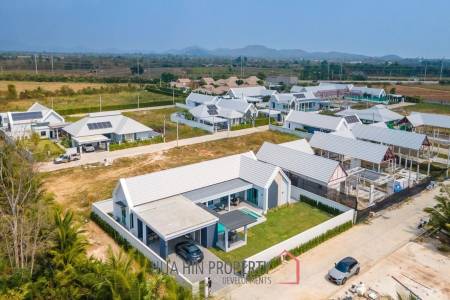 Modern 4 Bedroom Villa  with Pool in IBreeze View Hua Hin