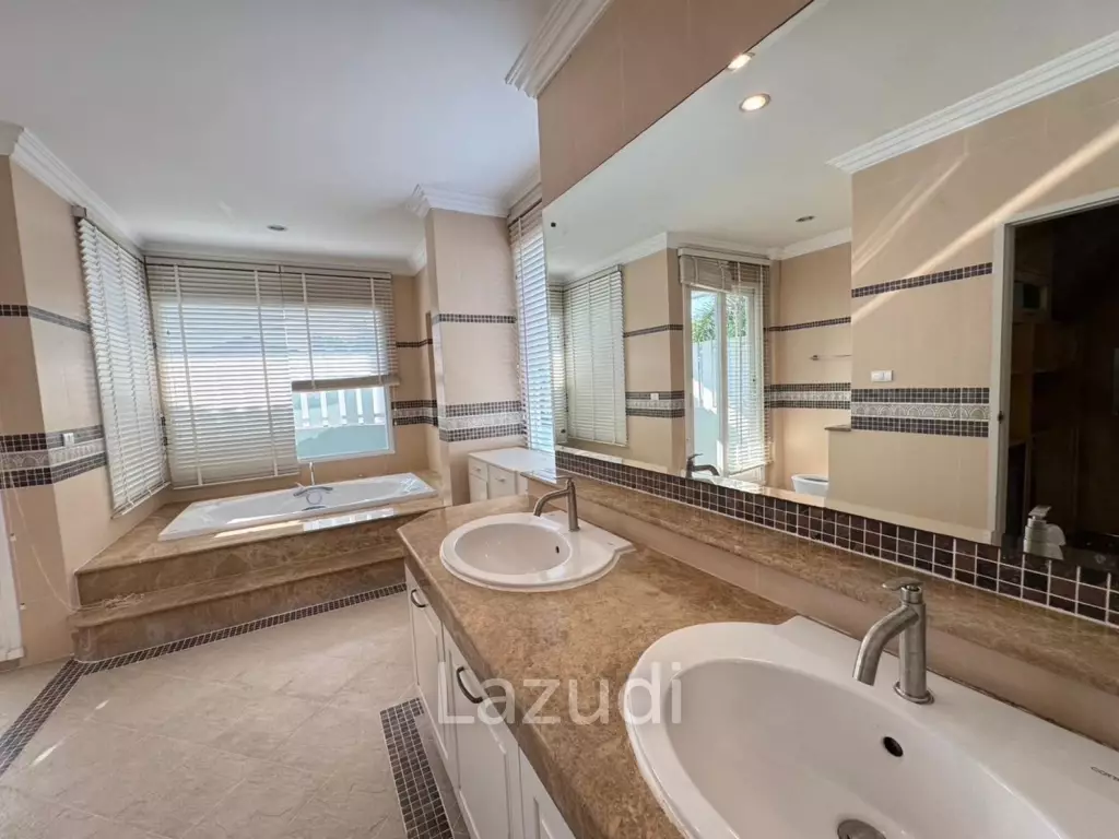 5 Bed 800 SQ.M Perfect Masterpiece Rama 9-Krungthep Kreetha