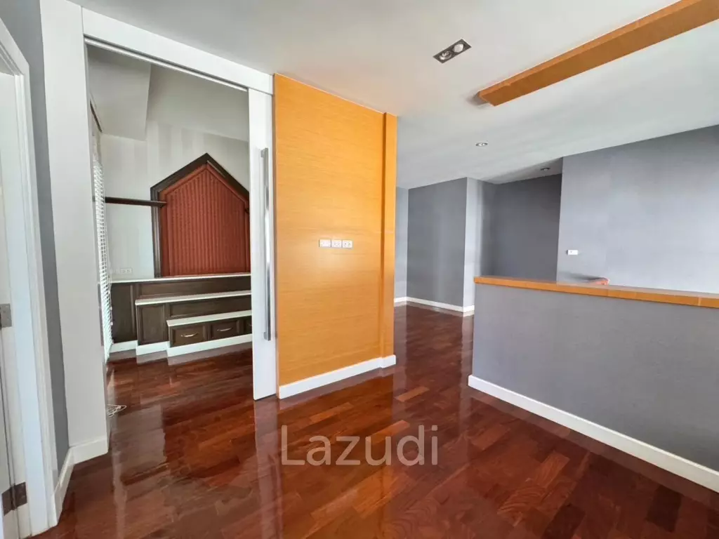 5 Bed 800 SQ.M Perfect Masterpiece Rama 9-Krungthep Kreetha