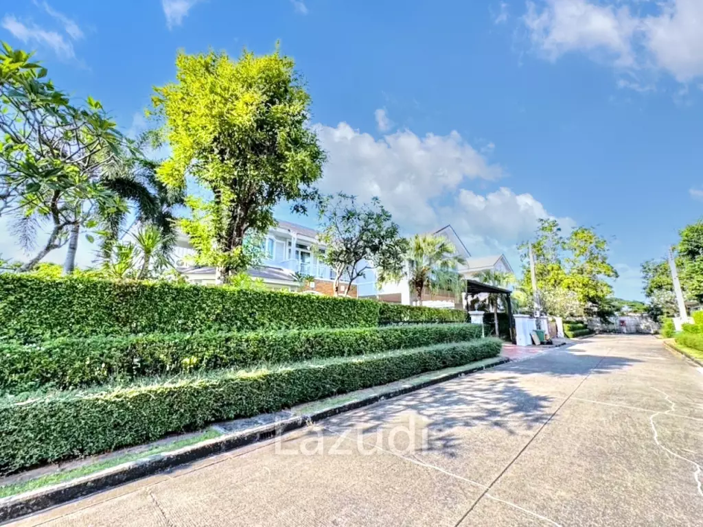 5 Bed 800 SQ.M Perfect Masterpiece Rama 9-Krungthep Kreetha