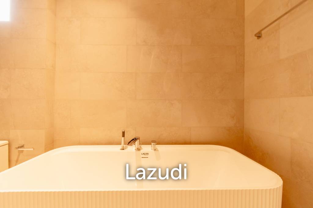 468 ตร.ม 3 เตียง 3 อาบน้ำ วิลล่า For ขาย