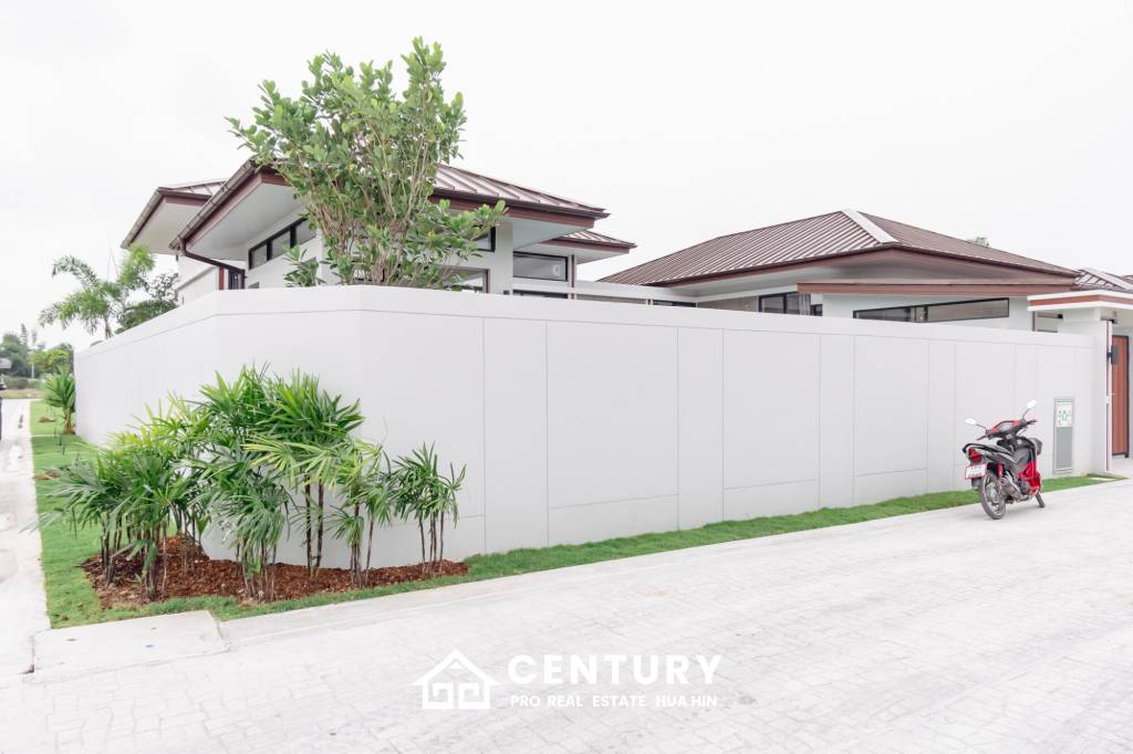 Invest in The Chatt Luxury Pool Villa Wang Phong