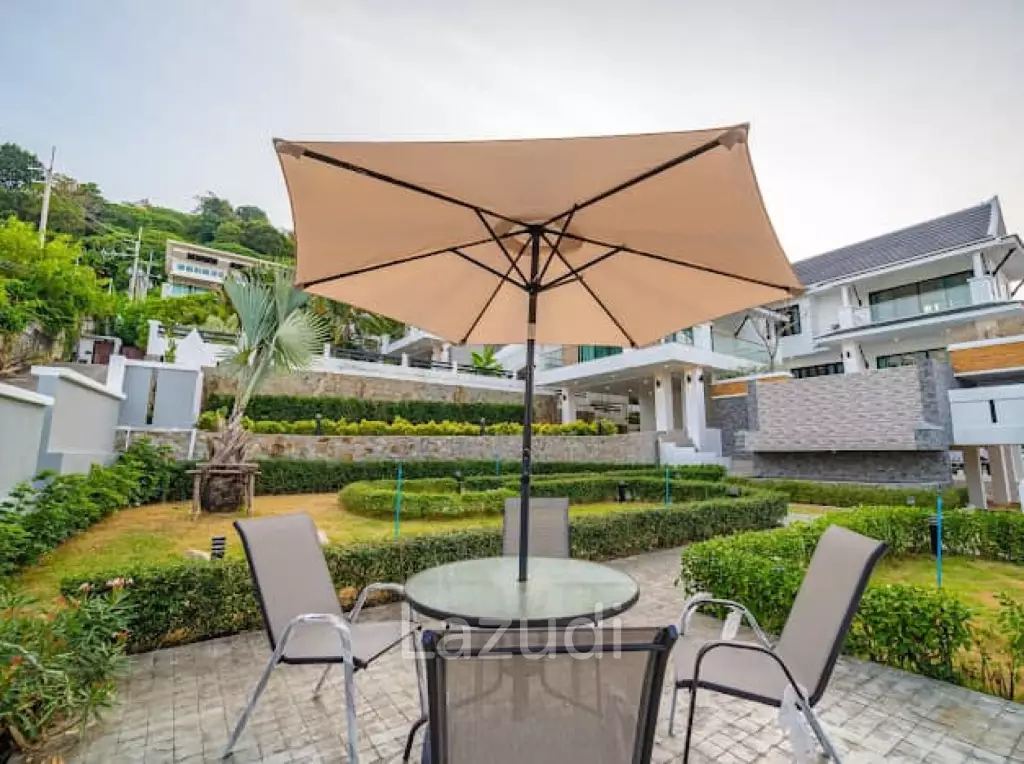 Stunning Seaview Pool Villa with 4 Bedrooms In Chalong