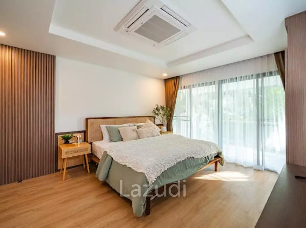 Stunning Seaview Pool Villa with 4 Bedrooms In Chalong